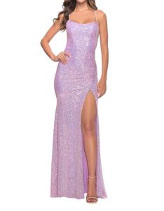 Длинное платье с квадратным вырезом и пайетками в светло-перваншевом цвете La Femme, Light Periwinkle