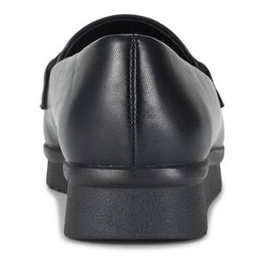 Женские лоферы Baretraps Addison, цвет Milkyway