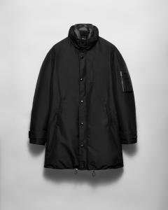 Пуховое пальто из технической ткани Prada, черный