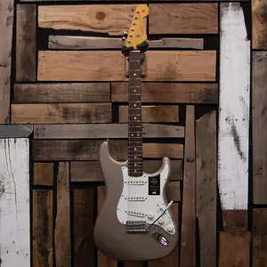 Fender American Vintage II 1965 Stratocaster - Шорлайновое золото