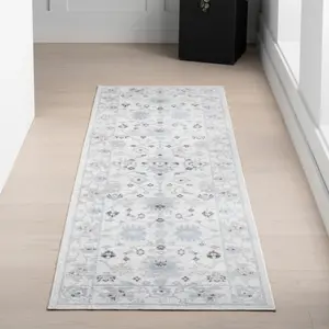 Коврик для пола Bridie Medallion nuLOOM, 81x244 см, светло-голубой
