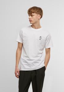 Футболка с принтом MORE ESPRESSO LESS DEPRESSO EMB Mister Tee, белый