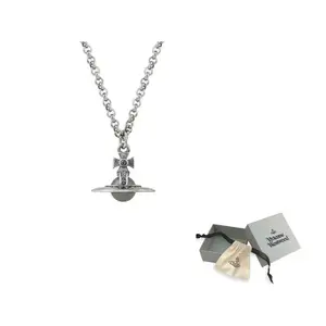 Vivienne Westwood Латунный кулон Saturn Medium Size с 3D-эффектом, унисекс, серебристый/Nightfall Gray