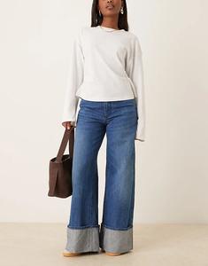 Джинсы Wrangler с широкими штанинами и отворотами, средне-синего цвета