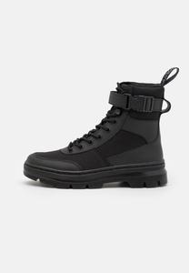 Ботильоны на шнуровке Dr. Martens, черный
