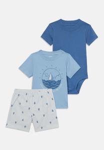 Футболка с принтом SAILBOAT GRAPHIC SET Carter's, синий