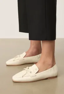 Слипоны aviana Kazar, Off-White