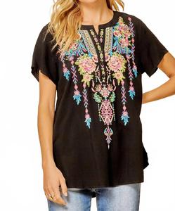 Черный топ с коротким рукавом и вышивкой ANDREE BY UNIT