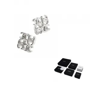 CHANEL Серебряные металлические серьги-гвоздики для женщин