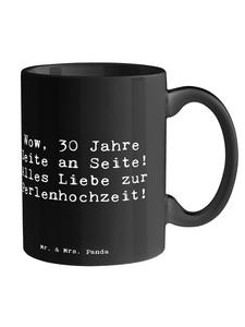 Кружка на 30-ю годовщину свадьбы (жемчужная свадьба) с надписью черным цветом Mr. & Mrs. Panda