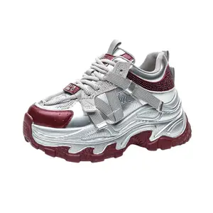 Женские кроссовки с нескользящей подошвой и массивным верхом The mystery of glamour, Red Unlined