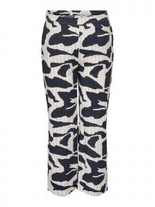 ONLY Carmakoma Брюки Regular 'CARMisia' в белом цвете