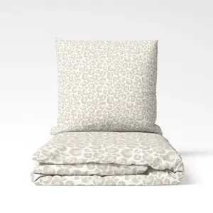 Постельное белье Leo Adventure 135x200 + 80x80 см из перкаля, белое/бежевое, анималистичный принт TRAUMHELDEN