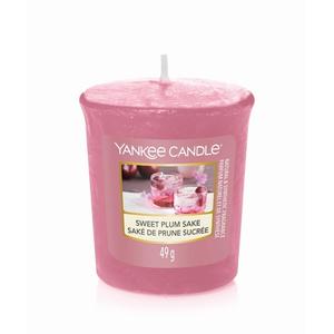 Вотивная свеча Sweet Plum Sake 49 г ароматизированная свеча-образец Yankee Candle