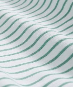 Футболка из хлопкового трикотажа с неравномерной текстурой, логотипом GF и полосками.