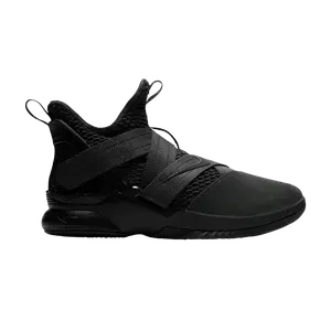 Кроссовки Nike LeBron Soldier 12 GS 'Triple Black', черный