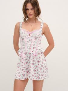 Это платье-комбинация «Amore» For Love & Lemons, белый