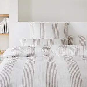 Элегантный комплект постельного белья Мако-Сатин Капри, цвет Песочный, размер 200х220+2х40х80 Elegante