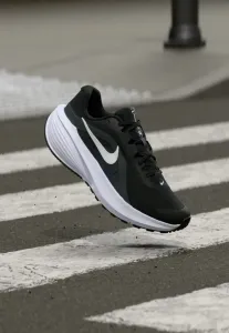 Беговые кроссовки downshifter 14 Nike Performance, Black/White/Anthracite/Wolf Grey