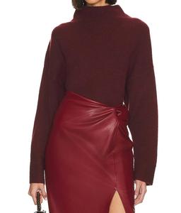 Свитер-туника Change Of Season в цвете Sugar Plum Sanctuary