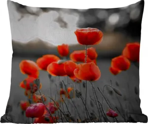 Подушка для улицы с красными маками на черно-белом фоне, 45 x 45 см, водонепроницаемая, подушка для отдыха, фотоподушка, декоративная подушка MuchoWow