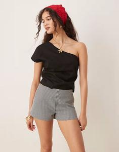 Строгие шорты средней посадки Abercrombie & Fitch в черную клетку виши