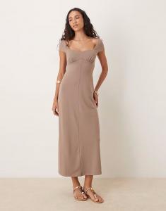 Платье миди с короткими рукавами цвета мокко Asos Design
