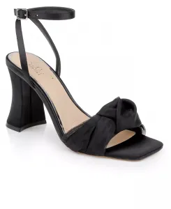 Женские сандалии Fayola Dress Knot Jewel Badgley Mischka, черный