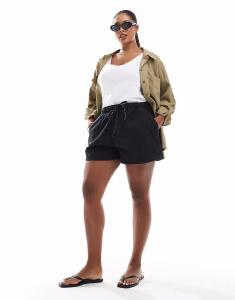 Джинсовые шорты без застежек ASOS DESIGN Curve черного цвета ASOS Curve