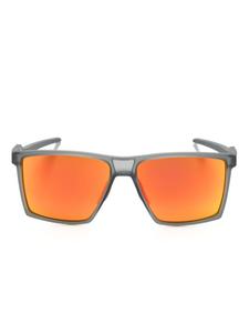 Oakley солнцезащитные очки Futurity Sun, серый