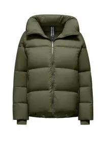 В пуховой куртке Bomboogie, Dark Moss Green