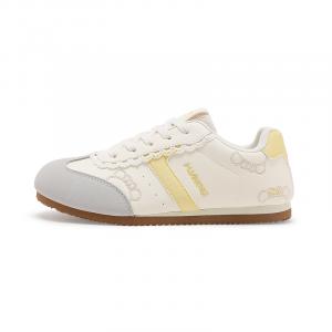 HUANQIU Synthetic Leather Coverage Balance Low top German Army Trainers Women's Beige Yellow