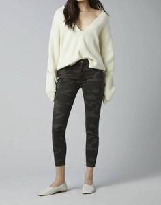 Узкие джинсы средней посадки Florence в камуфляжном цвете DL1961 - Women's, цвет camouflage