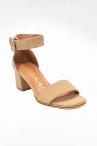 Женские туфли Adore Ankle Strap Heel в цвете Camel CCOCCI