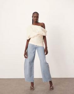 Топ с драпировкой и открытыми плечами ARRANGE из фактурной ткани кремового цвета