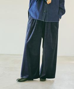 Удобные брюки из бархата с кроем