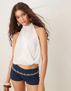 Топ ASOS DESIGN с драпировкой и халтер-воротом белого цвета