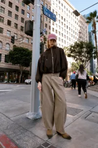 Мягкая куртка-бомбер оверсайз с капюшоном Zara, коричневый