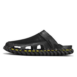 Закрытые тапочки мужские с подвеской в виде быка, черные