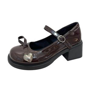 Туфли Мэри Джейн на массивном каблуке Women's VICTORIA&VERA, коричневый