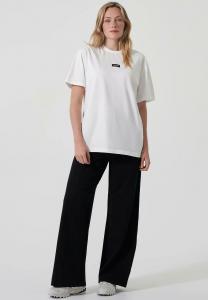 Базовая футболка BOYFRIEND OH APRIL, белый