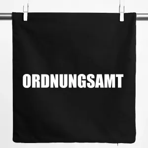 Наволочка Huuraa с надписью "Ordnungsamt" (Управление по общественному порядку), подарок, 40х40см, черный, хлопок, подарок "Ordnungsamt" Hellweg Druckerei