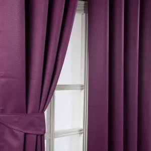 Плотные шторы HOMESCAPES с люверсами, шеврон, баклажановый, 2 шт., 137 x 165 см Homescapes