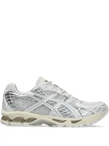 Кроссовки ASICS 1203A761.100 белые с серебристым, белый