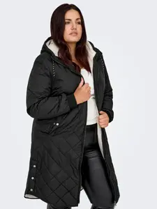 Only Carmakomaстеганое пальто "CARNEWSANDY QUILT COAT CC OTW", черный