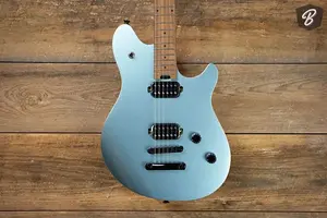 EVH Wolfgang WG Standard T.O.M. в цвете Seafoam Pearl Metallic