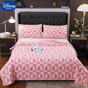 Disney Простыня на резинке 200х220 см для кровати 1.5м, трехслойная стеганая, хлопок