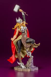 Фигурка Marvel - Thor (Jane Foster) 1/7 Scale Bishoujo Statue Figure