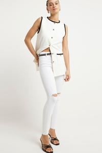 Джинсы скинни со средней посадкой моделирующие живот River Island, белый