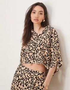 Укороченная рубашка с анималистичным принтом Asos Design